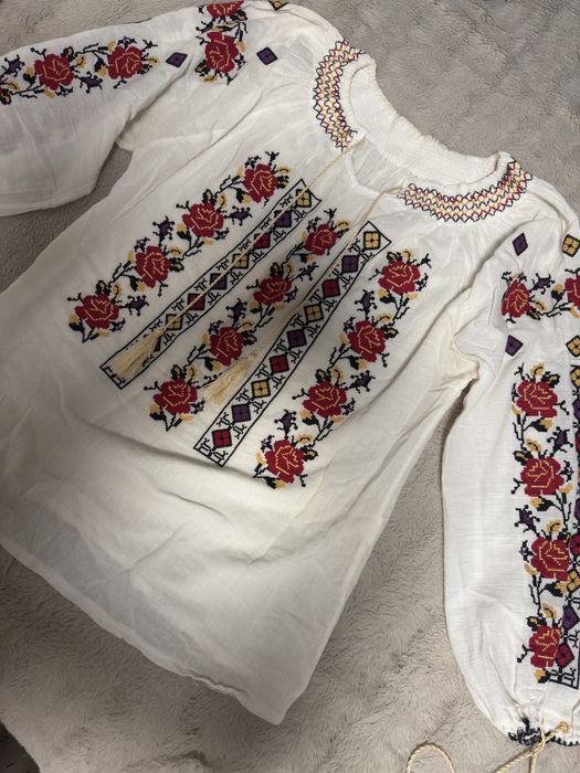 Costum popular/traditional cusut la MAȘINA