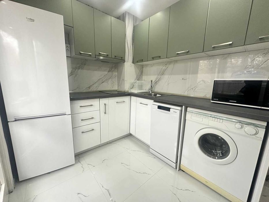 Дава се под наем Тристаен апартамент в Варна, Автогара - 79 кв.м за 548.25 € - Снимка #4