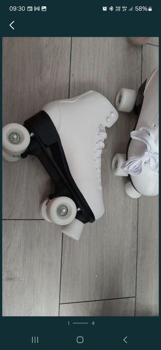Patine cu rotile Roces RC2 white.