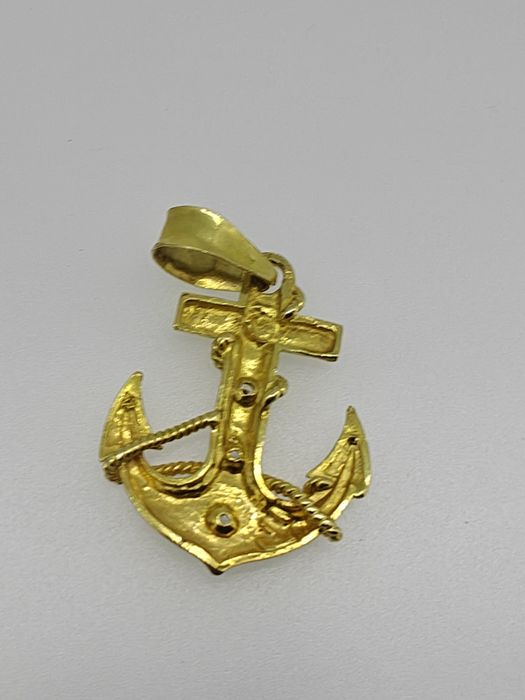 Pandantiv ancora aur 18k 8.86gr (r)