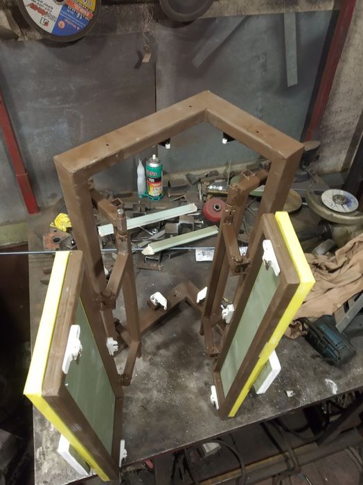 Люк невидимка угловая изготовления под заказ  любго размера