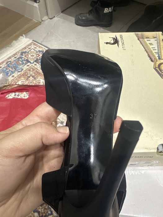 Продаю новую туфельку