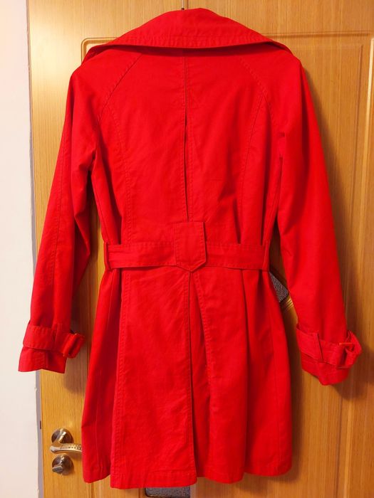 Trenci rosu elegant, masura M