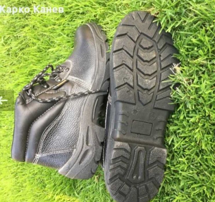 Чисто нови зимни обувки