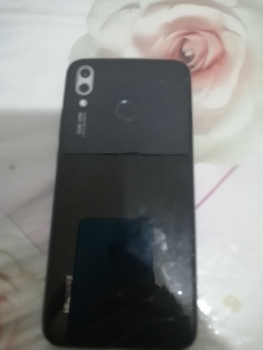 Продам Huawei p20