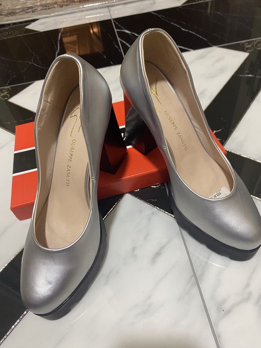 Аеллар туфлиси сотилади(янги)