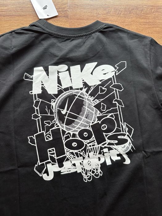 Мъжка,памучна,черна тениска Nike с бродирано лого и щампа на гърба