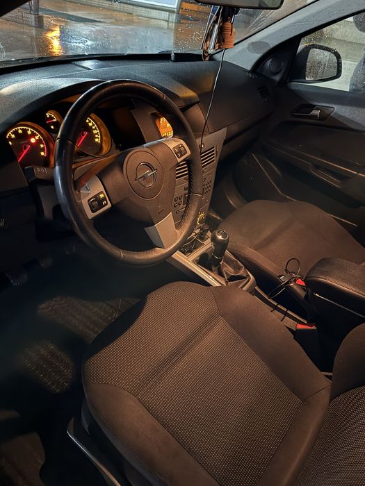 Opel astra H 1.6 benzina