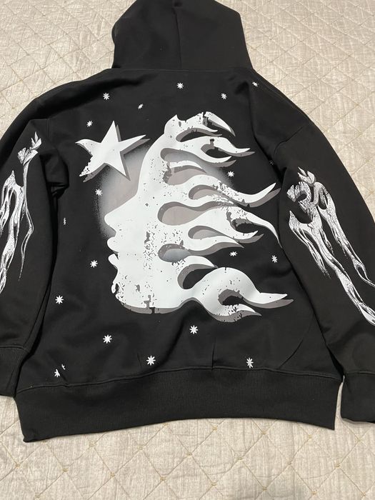 Продаю худи хеллстар