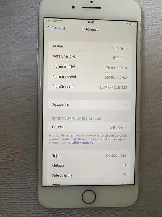 Iphone 8 plus , stare buna , liber de retea , micile fisuri se pot vedea in poza , nu afecteaza cu nimic functionarea !