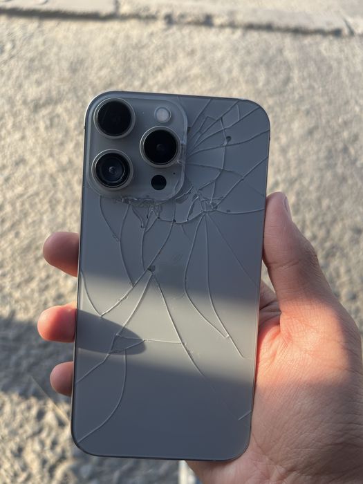 Айфон xr в корпусе 15 pro