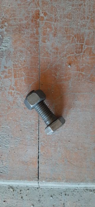 Болт с гайкой М 14