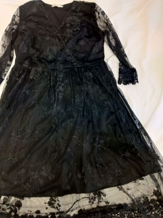 Женские платья..