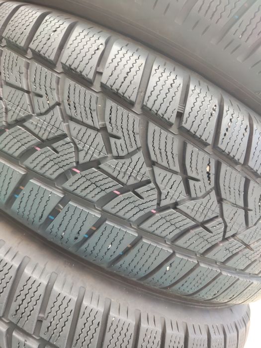 4 бр зимни 215/65/17 Dunlop