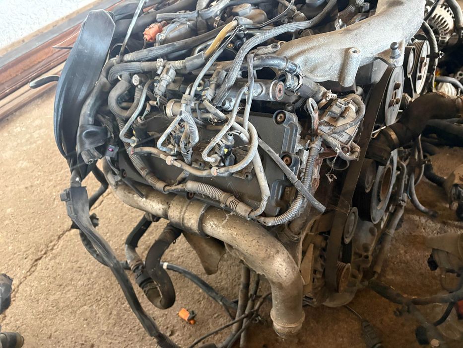 Двигател мотор ауди а5 2,7тди