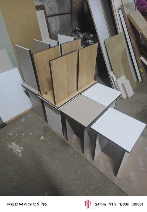 Продам табуретки новые