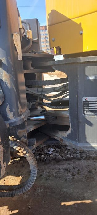 Продам погрузчик SDLG LG 953