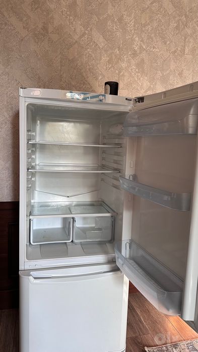 Indesit holodilnik