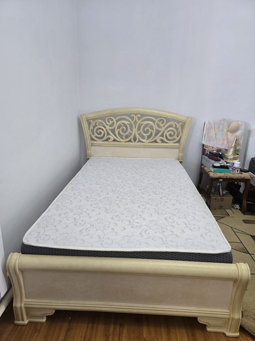 Кровать полуторка+ матрас