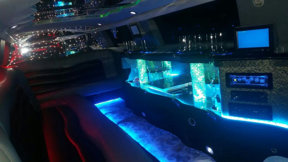 Прокат лимузинов Джип лимузин