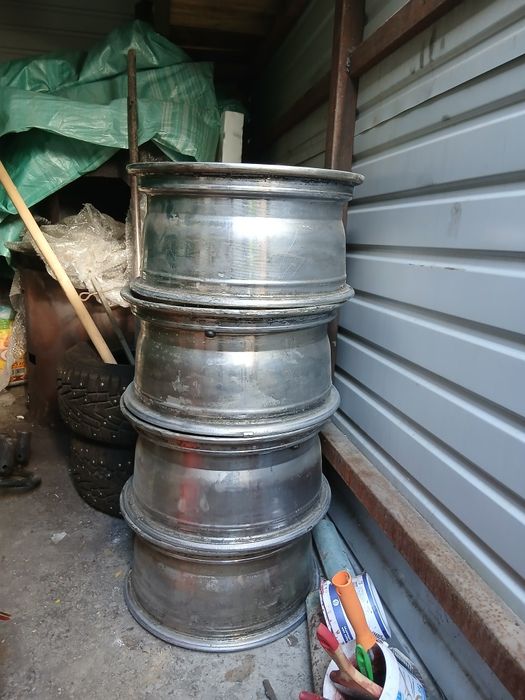 Продам диски на 16