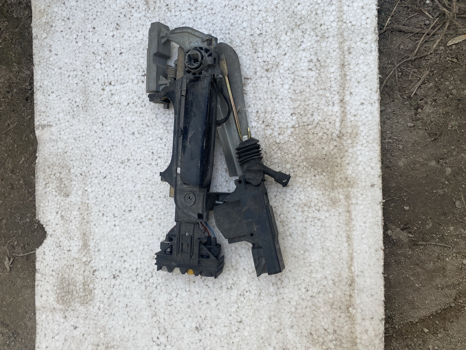 Ручка двери водительское бмв е34