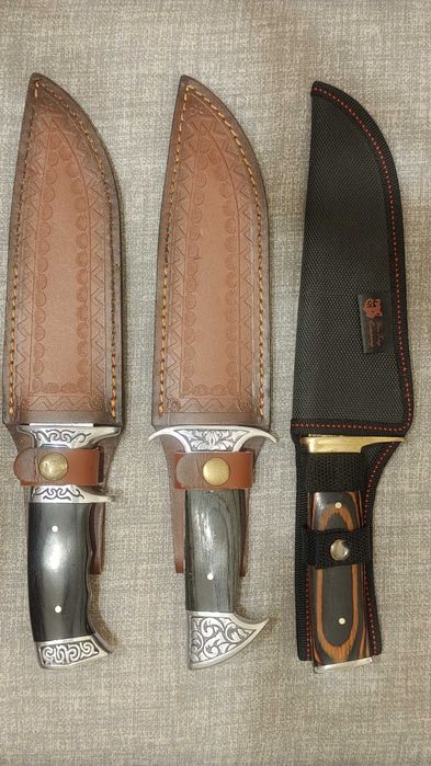 Ножове 3 броя + тактическа брадва Томахоук - за 50 лв.