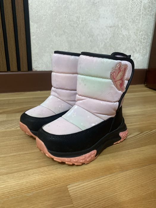 Продам детские сапожки