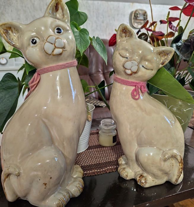 Винтидж Големи Порцеланови Котки.раз.43-38см.