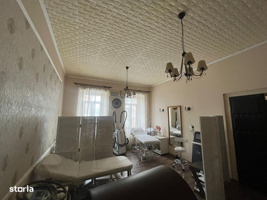 Spatiu comercial ultracentral premium de vanzare, 721 mp util, 1302 mp