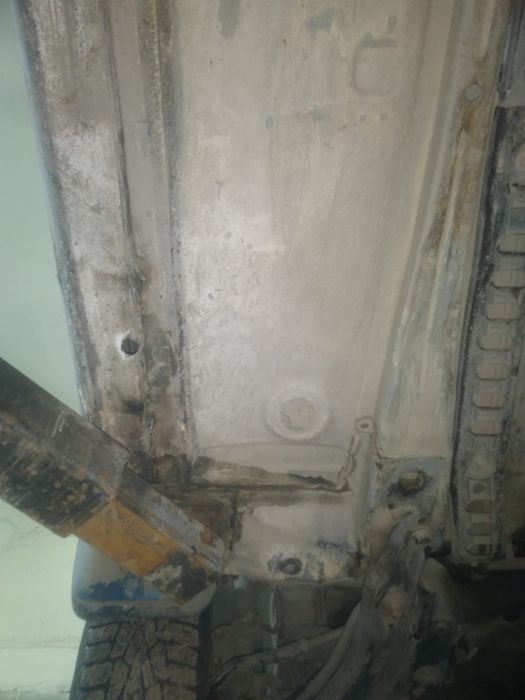 Тоиота корона праворулька