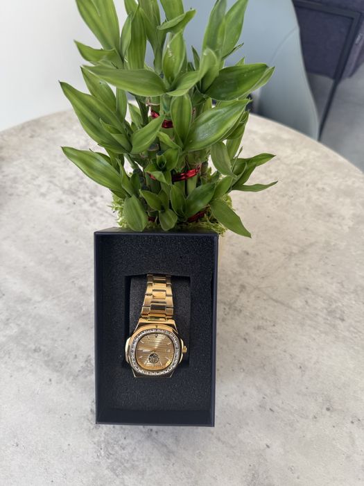 Langlishi soat sotiladi