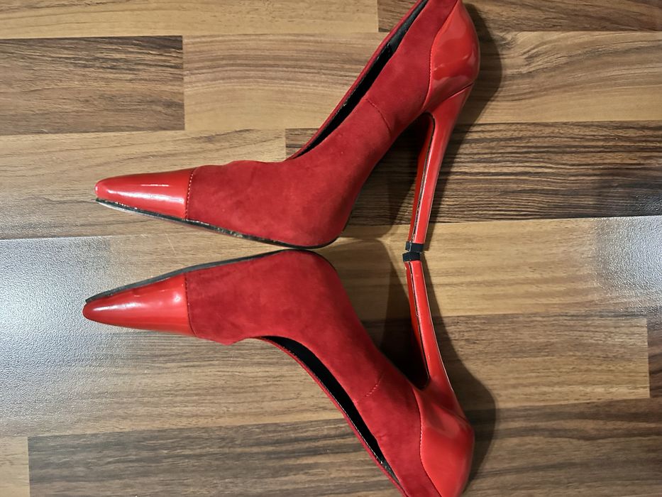 Високи  токчета