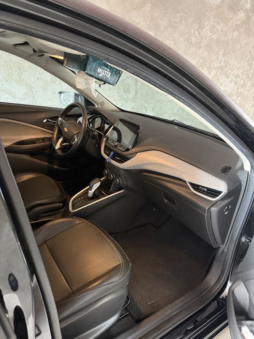 Chevrolet Onix 2024 — 3