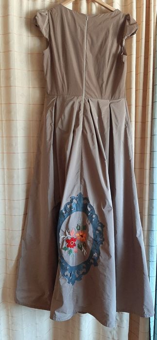 Rochie elegantă Mathilde cu broderie manuală