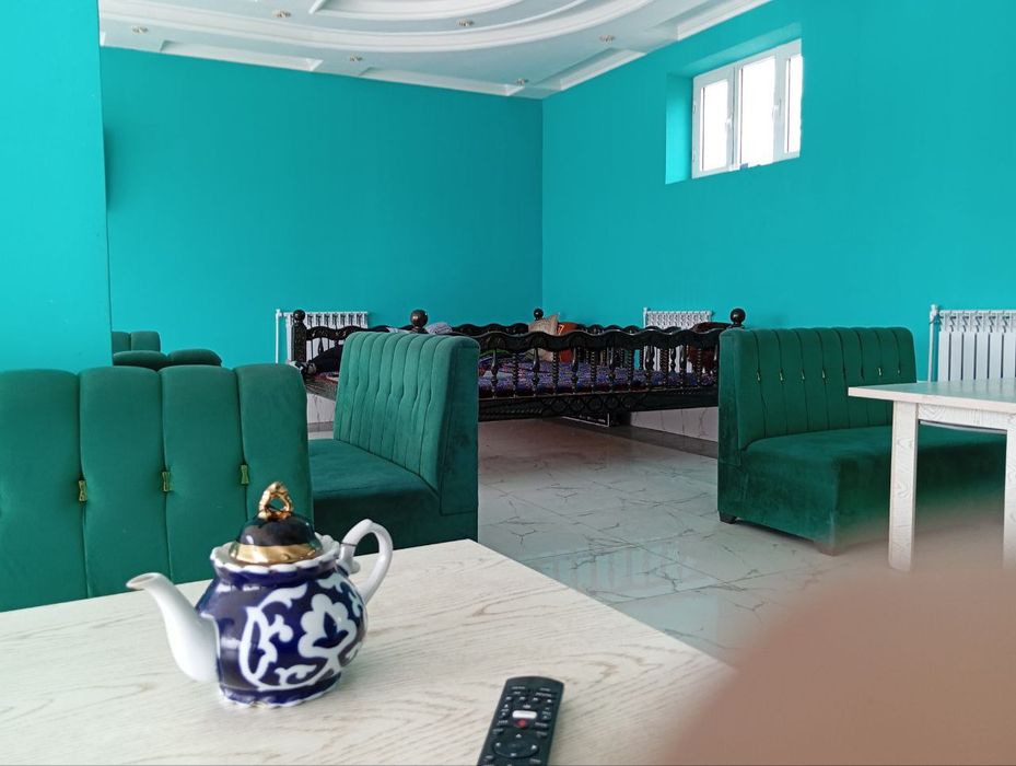 Тайер бизнес учун жой Икки каватли умумий овкатланиш учун чойхона