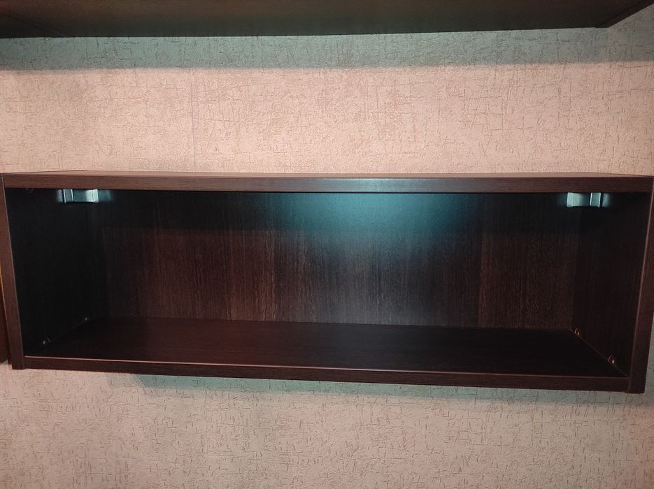 Дизайнерская полка для книг