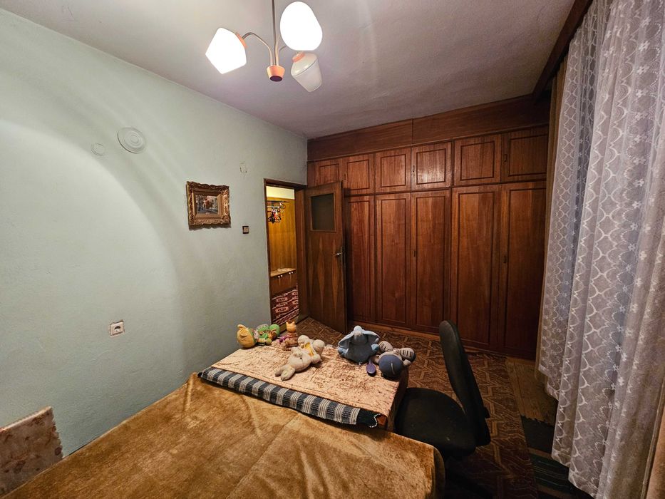 Продава се Четиристаен апартамент в Велико Търново, Акация - 120 кв.м за 1159 €/кв.м - Снимка #4