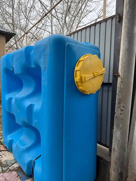 Емкость бак бочка 2000 литров (емкость для воды)