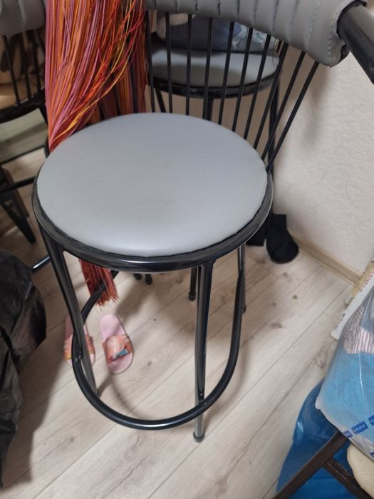 Стулья барные 4 штуки