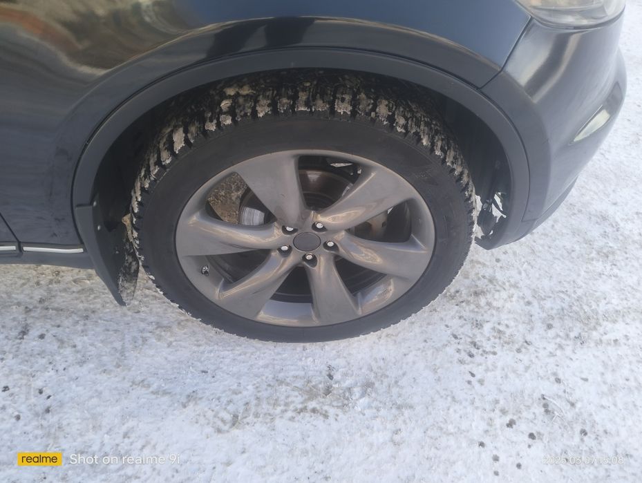 Продам infinity FX 35