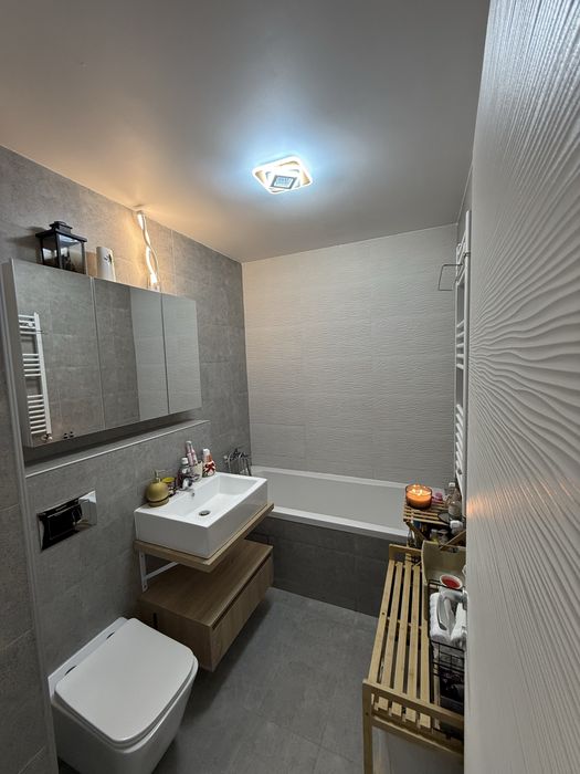 Apartament de vanzare , mobilat si utilat