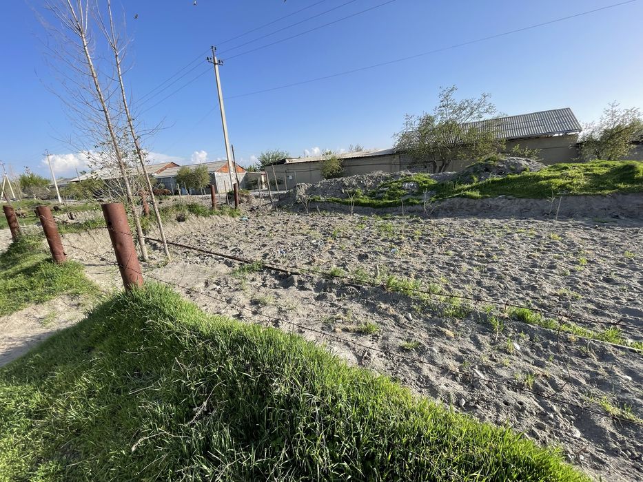 уч срочна сотилади