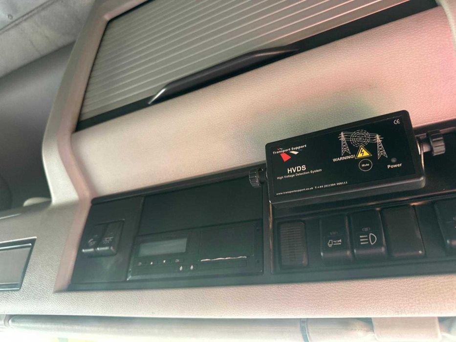 Vând  Volvo 8*4 basculanta
