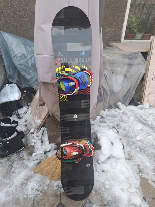 Продам сноуборд комплект