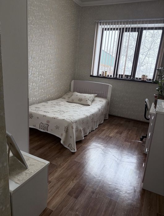 продам спальний гарнитур