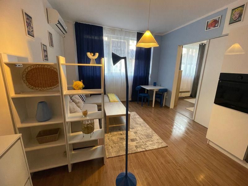 Дава се под наем Двустаен апартамент в София, Лозенец - 55 кв.м за 700 € - Снимка #1