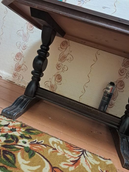 Журнальный столик.