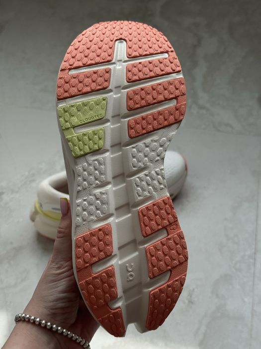 Кроссовки ON Cloudrunner 3