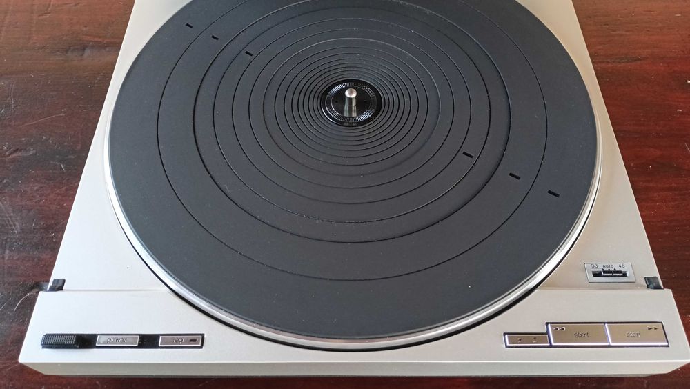 Technics SL-7 Linear tracking turntable